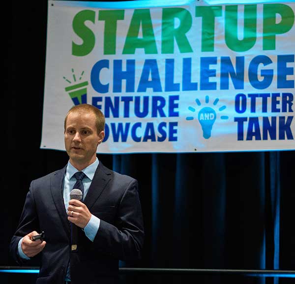 Startup Challenge pitch competitor